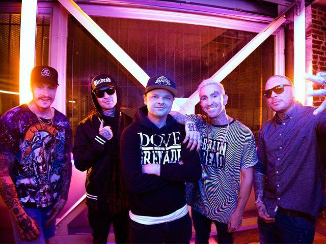 A Hollywood Undead lép fel a Five Finger Death Punch előtt