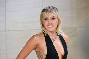 Miley Cyrus - Midnight Sky