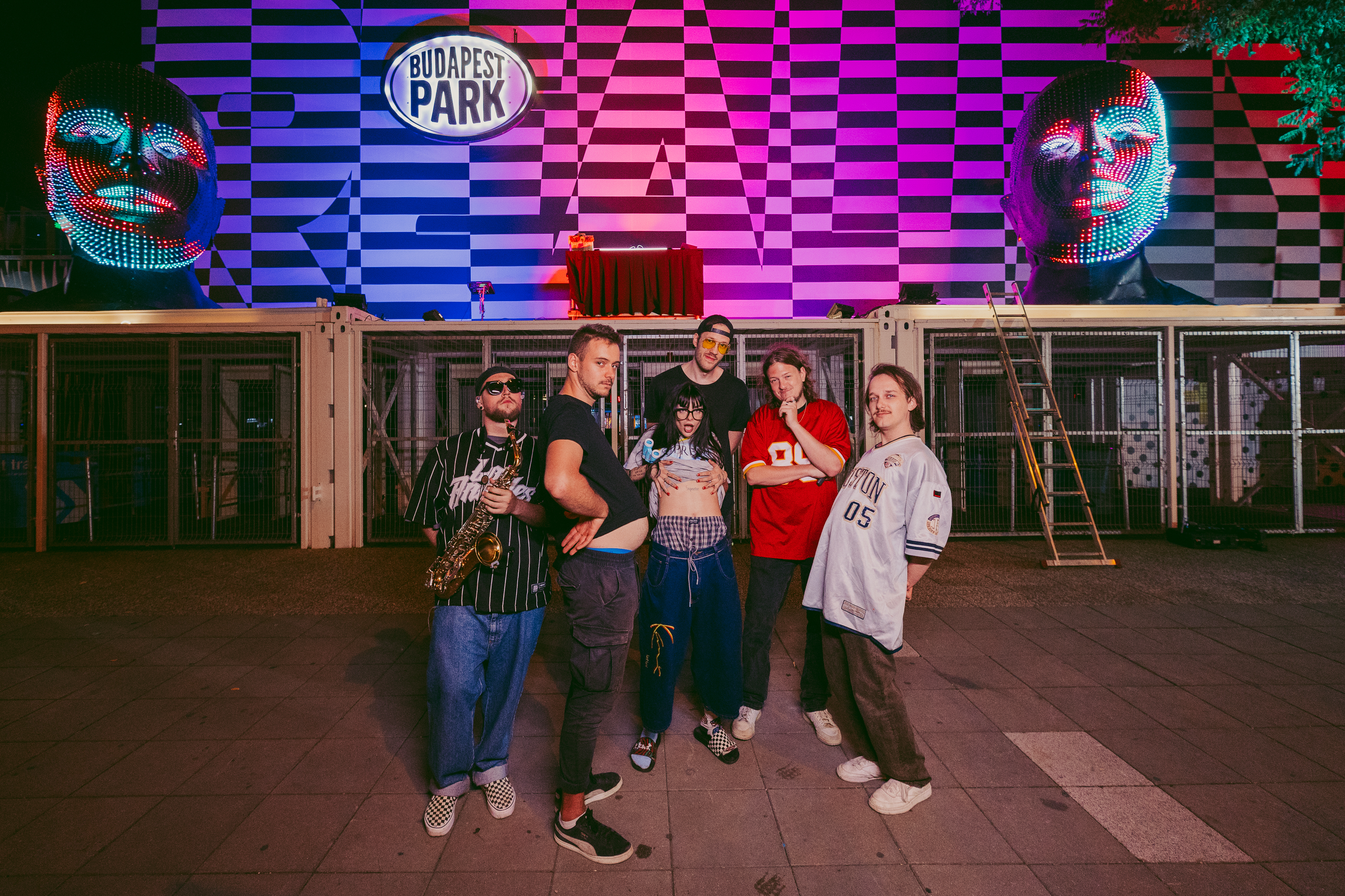 Sisi és zenekara megmászta a Budapest Parkot