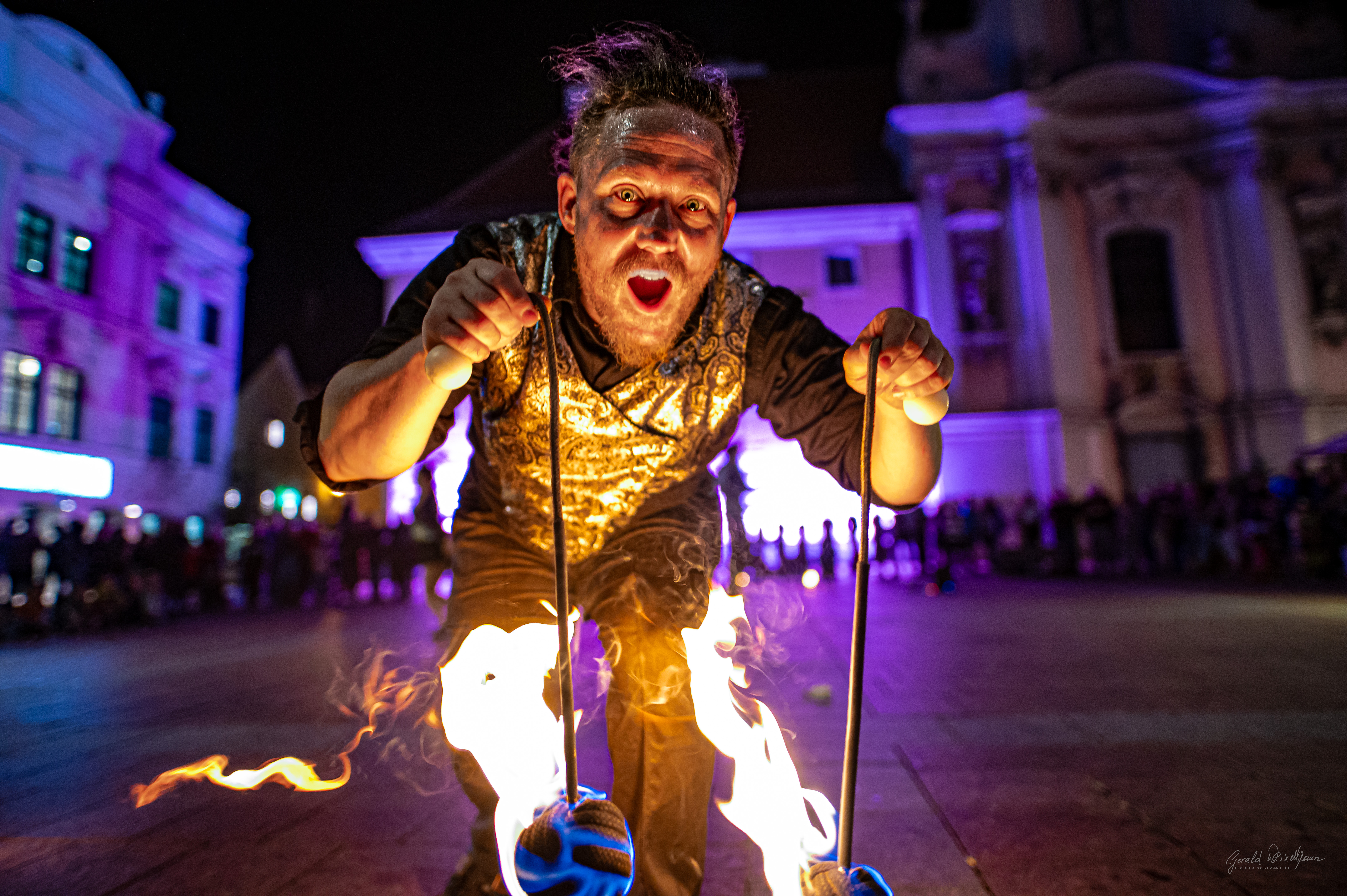 Varázslatos utcaszínházi produkciók a Dunakanyarban a VéNégy Fesztivál 2025-ön